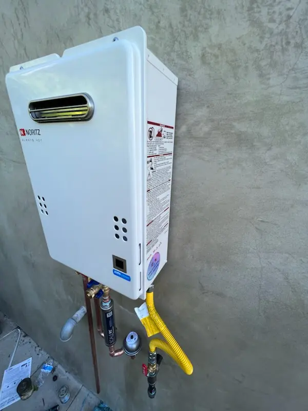 Tankless water heater installation for Bourbonnais homes